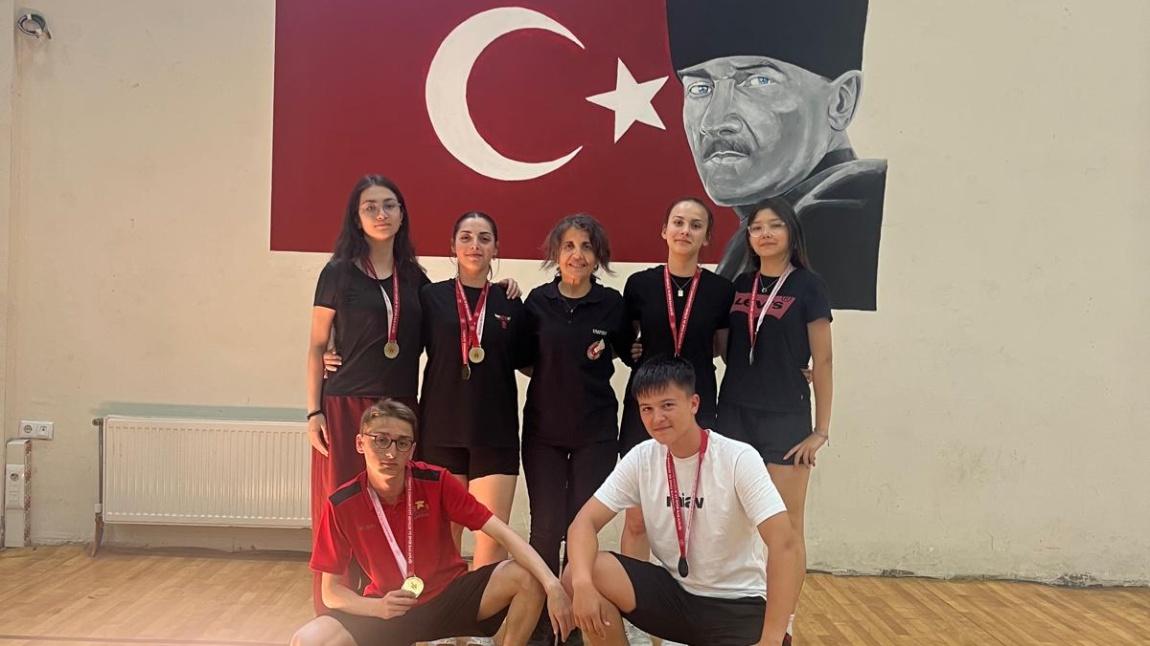 19 Mayıs Atatürk'ü Anma Gençlik ve Spor Bayramı Badminton Turnuvası